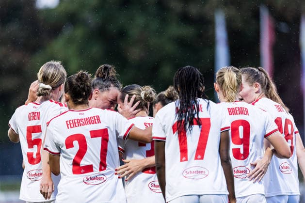 Google Pixel Frauen-Bundesliga, 1. FC Köln - TSG Hoffenheim; 28.08.2026 Jubel zum 1:0 durch Beke Sterner (1. FC Köln, 37), Tor, Torjubel Google Pixel Frauen-Bundesliga, 1. FC Köln - TSG Hoffenheim, Köln, Franz-Kremer-Stadion am 28.08.2026 DFB REGULATIONS PROHIBIT ANY USE OF PHOTOGRAPHS AS IMAGE SEQUENCES AND OR QUASI-VIDEO. *** Google Pixel Women s Bundesliga, 1 FC Köln vs. TSG Hoffenheim, August 28, 2026—Celebration of the 1-0 goal by Beke Sterner of 1 FC Köln, 37, goal, goal celebration—Google Pixel Women s Bundesliga, 1 FC Köln vs. TSG Hoffenheim, Cologne, Franz Kremer Stadium on August 28, 2026. DFB regulations prohibit any use of photographs as image sequences and or quasi-video. Copyright: xBEAUTIFULxSPORTS Wunderlx