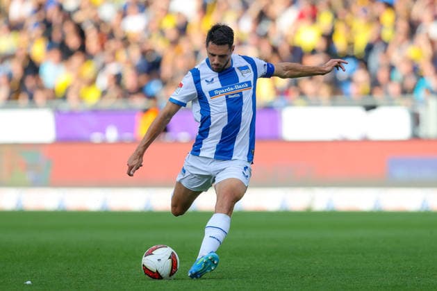 28.08.2026, xtgx Fussball - 2.Bundesliga Eintracht Braunschweig - Hertha BSC Berlin emspor, v.l. Josip Brekalo (Hertha, 7) Freisteller, Einzelbild, Ganzkoerper, single frame (DFL DFB REGULATIONS PROHIBIT ANY USE OF PHOTOGRAPHS as IMAGE SEQUENCES and or QUASI-VIDEO) Braunschweig *** August 28, 2026, xtgx Soccer 2. Bundesliga Eintracht Braunschweig vs. Hertha BSC Berlin, emspor, from left: Josip Brekalo (Hertha), 7 free kicks, single frame, Full Body, single frame DFL DFB REGULATIONS PROHIBIT ANY USE OF PHOTOGRAPHS as IMAGE SEQUENCES and or QUASI-VIDEO Braunschweig