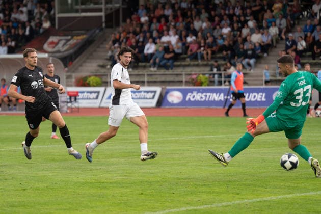 28.08.2026, xhfmx, Fussball Regionalliga Suedwest, SG Barockstadt Fulda-Lehnerz - FSV Frankfurt Filip Pandza (FSV Frankfurt) erzielt das 1:1 gegen Fulda. Tor, Goal, Jubel, Celebration Fulda