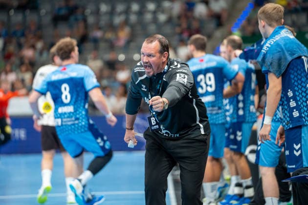 Handball I Herren I Saison 2026-2027 I Bundesliga I 1. Spieltag I TVB Stuttgart - Bergischer HC I 28.08.2026 Misha Kaufmann (Trainer, TVB Stuttgart) emotional Stuttgart Porsche Arena Baden-Württemberg Deutschland Copyright: xLobeca MaxxPetershansx