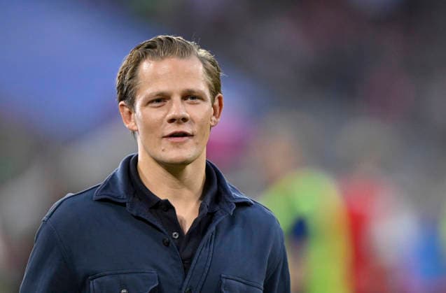 vor Spielbeginn: Portrait Max von der Groeben Schauspieler FC Bayern Muenchen FCB vs VfB Stuttgart 28.08.2026 DFL REGULATIONS PROHIBIT ANY USE OF PHOTOGRAPHS AS IMAGE SEQUENCES AND OR QUASI-VIDEO FC Bayern Muenchen FCB vs VfB Stuttgart *** Before the game begins: Portrait of Max von der Groeben, actor; FC Bayern Munich (FCB) vs. VfB Stuttgart, August 28, 2026. DFL regulations prohibit any use of photographs as image sequences and or quasi-video. FC Bayern Munich (FCB) vs. VfB Stuttgart