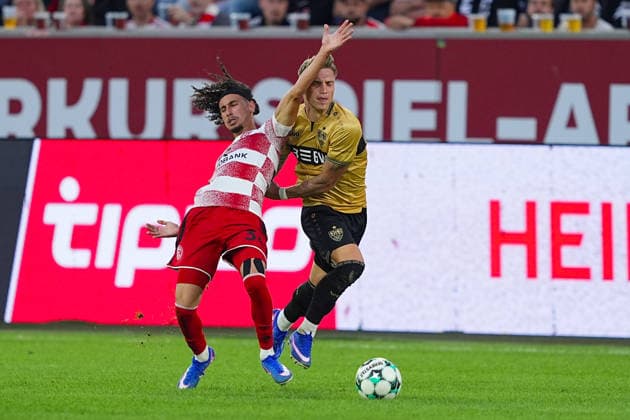 28.08.2026, xydrx, Fußball, 3.Liga, Fortuna Düsseldorf - VfB Stuttgart II, Saison 2026 2027, Merkur Spiel-Arena: Anas Slimani (Fortuna Duesseldorf, 34) im Zweikampf gegen Veit Stange (VfB Stuttgart II, 31) DFB regulations prohibit any use of photographs as image sequences and or quasi-video. Copyright: HMBxMedia YannisxDreimann