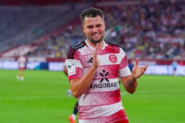28.08.2026, xydrx, Fußball, 3.Liga, Fortuna Düsseldorf - VfB Stuttgart II, Saison 2026 2027, Merkur Spiel-Arena: Yassine Bouchama (Fortuna Duesseldorf, 5) ärgert sich über eine vergebene Chance DFB regulations prohibit any use of photographs as image sequences and or quasi-video. Copyright: HMBxMedia YannisxDreimann