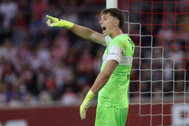 Torwart Jerik von der Felsen (VfB Stuttgart II) gestikuliert, Gestik waehrend des Spiels der 3. Liga zwischen Fortuna Duesseldorf und VfB Stuttgart II, Merkur Spiel-Arena am 28. August 2026 in Duesseldorf, Deutschland. (Foto von Oliver Kaelke DeFodi Images) +++ Torwart Jerik von der Felsen (VfB Stuttgart II) gestures during the 3. Liga match between Fortuna Duesseldorf and VfB Stuttgart II at Merkur Spiel-Arena on August 28, 2026 in Dusseldorf, Germany. (Photo by Oliver Kaelke DeFodi Images) DFB DFL REGULATIONS PROHIBIT ANY USE OF PHOTOGRAPHS AS IMAGE SEQUENCES AND OR QUASI-VIDEO. (Photo by Oliver Kaelke DeFodi Images) -