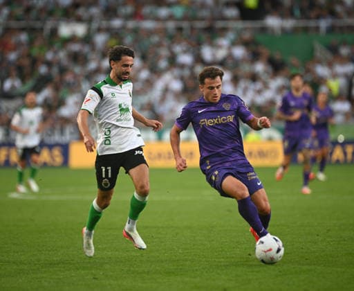 ESP: LaLiga EA Sports Racing Santander v Elche CF Andres Martin of Racing and German Valera of Elche during LaLiga EA Sports between Racing Santander v Elche CF played at Campos de de El Sardinero Stadium in Cantabria on August 28, 2026 in Spain Spain Futbol Copyright: xAgenciaxLOFx