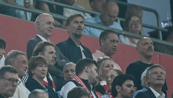28.08.2026, xemx, Fussball 1.Bundesliga, FC Bayern Muenchen - VfB Stuttgart v.l. DFB Praesident Bernd Neuendorf, Bundestrainer Juergen Klopp (DFL DFB REGULATIONS PROHIBIT ANY USE OF PHOTOGRAPHS as IMAGE SEQUENCES and or QUASI-VIDEO) Muenchen *** August 28, 2026, xemx, Soccer, Bundesliga 1, FC Bayern Munich vs. VfB Stuttgart, featuring DFB President Bernd Neuendorf and National Team Coach Jürgen Klopp. DFL and DFB regulations prohibit any use of photographs as image sequences and or quasi-video. Munich