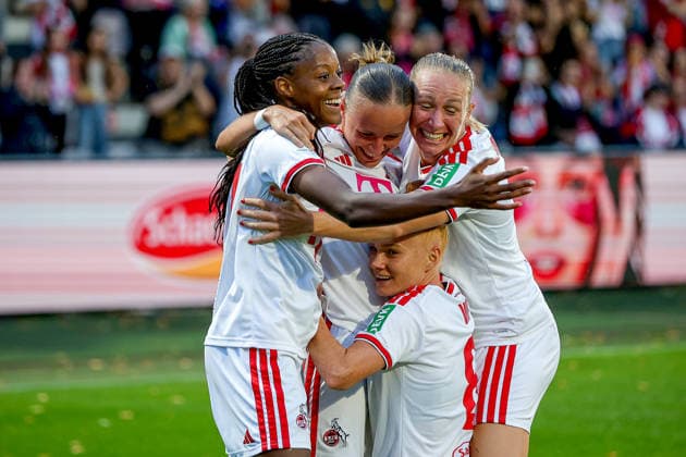 28.08.2026, xsscx, Frauen Fußball, 1. FC Köln - TSG Hoffenheim, 1. Fußball Bundesliga, 2. Spieltag, Franz-Kremer-Stadion, Saison 2027 2027: Torjubel nach dem Tor zum 1:0 von Torschützin Beke Sterner (1. FC Köln 37) mit der Mannschaft DFB regulations prohibit any use of photographs as image sequences and or quasi-video. Photo: xSandraxScherningxPressefotoKochx Nordrhein-Westfalen Deutschland *** August 28, 2026, xsscx, Women s Soccer, 1. FC Köln vs. TSG Hoffenheim, Bundesliga 1, Matchday 2, Franz Kremer Stadium, 2027–2027 season: Goal celebration after the 1–0 goal by scorer Beke Sterner (No. 37), 1. FC Köln, with the team. DFB regulations prohibit any use of photographs as image sequences and or quasi-video. Photo: xSandraxScherningxPressefotoKochx, North Rhine-Westphalia Germany
