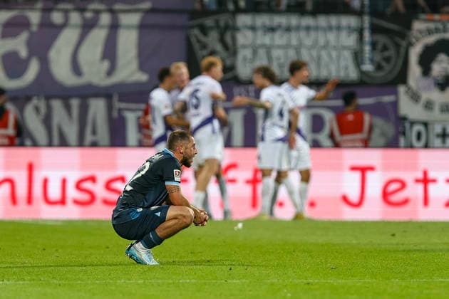 28.08.2026, GER, Fussball, Herren, 2. Bundesligal, Saison 2026 2027,VfL Bochum - VfL Osnabrück Maximilian Wittek (Bochum) ist enttäuscht nach der Niederlage Bochum vonovia-Ruhrstadion Nordrhein-Westfalen Deutschland *** August 28, 2026, GER, Soccer, Men s, 2. Bundesliga, 2026–2027 season, VfL Bochum vs. VfL Osnabrück, Maximilian Wittek, Bochum is disappointed after the loss, Bochum, vonovia Ruhrstadion, North Rhine-Westphalia, Germany Copyright: xAdrianxSchlüterx