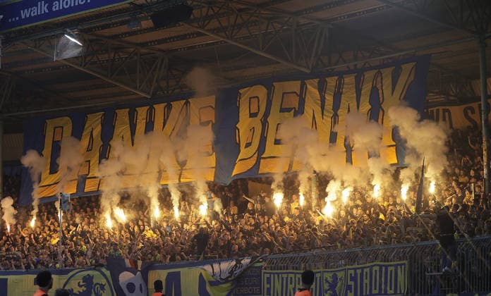 Pyro im Braunschweiger Fanblock Fussball, Herren, Saison 2026 2027 2.BL, Eintracht Stadion, Eintracht Braunschweig gegen Hertha BSC Berlin, 3-5 DFL REGULATIONS PROHIBIT ANY USE OF PHOTOGRAPHS AS IMAGE SEQUENCES AND OR QUASI-VIDEO. *** Pyro in the Braunschweig fan section—Soccer, Men s, 2026–2027 Season, 2nd Bundesliga, Eintracht Stadium, Eintracht Braunschweig vs. Hertha BSC Berlin, 3–5. DFL regulations prohibit any use of photographs as image sequences and or quasi-video.