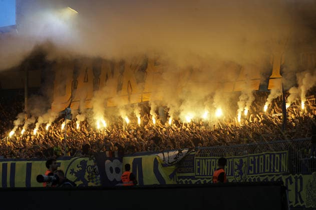 Pyro im Fanblock der Braunschweiger in der Suedkurve Fussball, Herren, Saison 2026 2027 2.BL, Eintracht Stadion, Eintracht Braunschweig gegen Hertha BSC Berlin, 3-5 DFL REGULATIONS PROHIBIT ANY USE OF PHOTOGRAPHS AS IMAGE SEQUENCES AND OR QUASI-VIDEO. *** Pyro in the Braunschweig fan section in the South Curve Soccer, Men s, 2026–2027 season, 2nd Bundesliga, Eintracht Stadium, Eintracht Braunschweig vs. Hertha BSC Berlin, 3:5. DFL regulations prohibit any use of photographs as image sequences and or quasi-video.