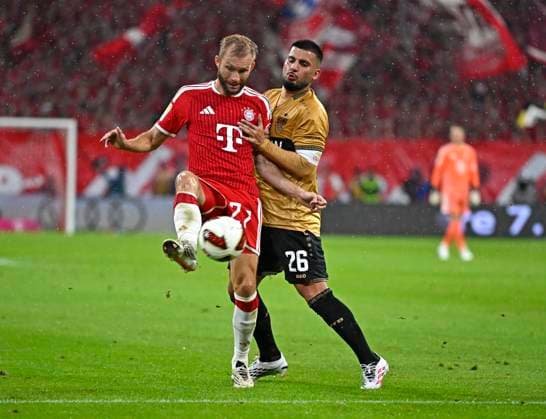 28.08.2026, Fussball Bundesliga 2026 2027, 1.Spieltag, FC Bayern München - VfB Stuttgart, in der Allianz-Arena München, v.l. Konrad Laimer (FC Bayern München) gegen Deniz Undav (Stuttgart) ***DFL and DFB regulations prohibit any use of photographs as image sequences and or quasi-video.*** *** August 28, 2026, 2026–2027 Bundesliga Season, Matchday 1, FC Bayern Munich vs. VfB Stuttgart, at the Allianz Arena in Munich, from left: Konrad Laimer (FC Bayern Munich) vs. Deniz Undav (Stuttgart) ***DFL and DFB regulations prohibit any use of photographs as image sequences and or quasi-video***