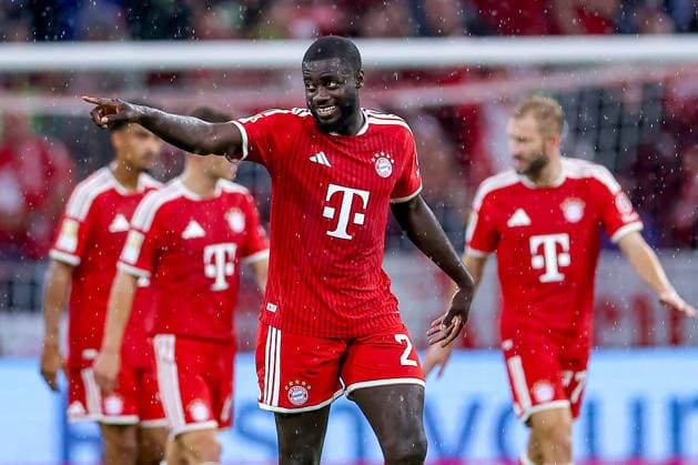 28.08.2026, Fußball, FC Bayern München - VfB Stuttgart, 1. Fußball Bundesliga, 1. Spieltag, Allianz-Arena, Saison 2026 2027: Torjubel nach dem Tor zum 1:0 durch Torschütze Dayot Upamecano (FC Bayern München 02) DFB regulations prohibit any use of photographs as image sequences and or quasi-video. Bayern Deutschland *** August 28, 2026, Soccer, FC Bayern Munich vs. VfB Stuttgart, Bundesliga 1, Matchday 1, Allianz Arena, 2026–2027 Season. Celebrations after the 1–0 goal by Dayot Upamecano. FC Bayern Munich 02. DFB regulations prohibit any use of photographs as image sequences and or quasi-video. Bayern, Germany