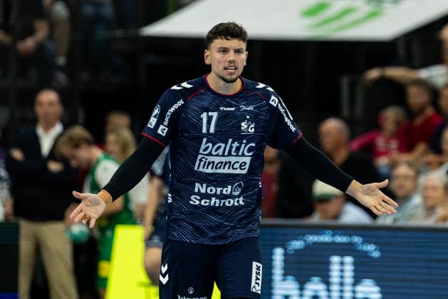 Opel HBL: SG Flensburg-Handewitt vs ThSV Eisenach; 28.08.26 Marko Grgic (Nr.17, SG Flensburg-Handewitt) gestikuliert Opel HBL: SG Flensburg-Handewitt vs ThSV Eisenach, GGW Arena am 28.08.26 Copyright: xBEAUTIFULxSPORTS MarioxM.xKobergx