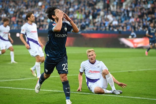 Koji MIYOSHI (BO) enttaeuscht, enttäuscht, Enttäuschung, Enttaeuschung nach vergebener Torchance, Fussball 2. Bundesliga, 3. Spieltag, VfL Bochum (BO) - VfL Osnabrueck (OS) 0-1 am 28.08.2026 im Vonovia Ruhrstadion Bochum Deutschland. DFL regulations prohibit any use of photographs as image sequences and or quasi-video Â *** Koji MIYOSHI BO disappointed, disappointment, disappointment after a missed scoring opportunity, soccer 2. Bundesliga, Matchday 3, VfL Bochum BO vs. VfL Osnabrück OS 0–1 on August 28, 2026, at the Vonovia Ruhrstadion in Bochum, Germany. DFL regulations prohibit any use of photographs as image sequences and or quasi-video.