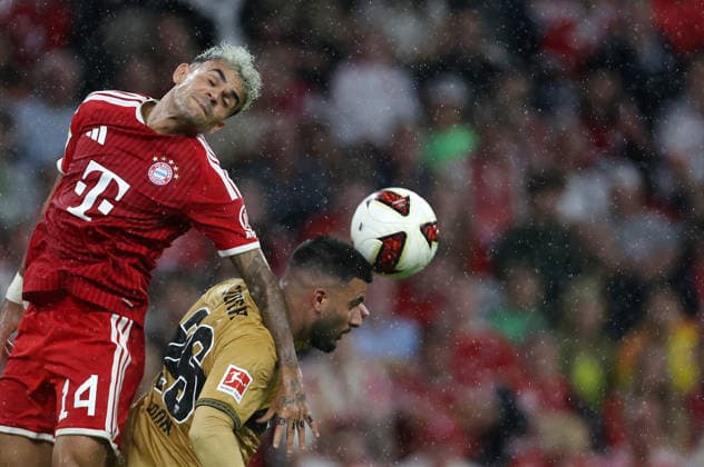 Luis Diaz - Undav Deniz , , FC Bayern München-VfB Stuttgart , Bundesliga , , Fußball , in der Allianz Arena Stadion in München , Bayern , Deutschland . August 28 , 2026 . Photo by: Davide Elias IPA Photo Pressefoto DENL Copyright: xDavidexEliasx