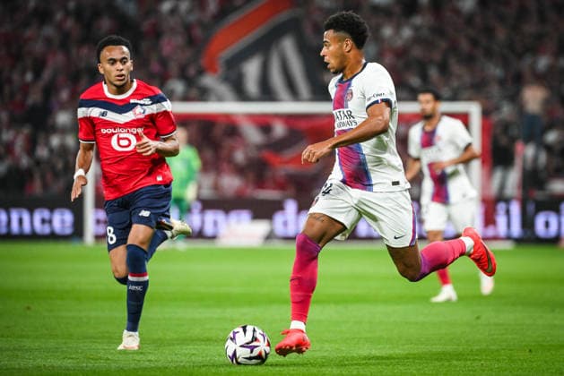 August 28, 2026, Villeneuve-D ascq, France, France: Ethan MBAPPE of Lille and Desire DOUE of PSG during the Ligue 1 match between Lille OSC (LOSC) and Paris Saint-Germain (PSG) at Pierre Mauroy Stadium on August 28, 2026 in Villeneuve-d Ascq near Lille, France. Lille OSC V Paris Saint-Germain - Ligue 1  - ZUMAm308 20260828_zsp_m308_001 Copyright: xMatthieuxMirvillex