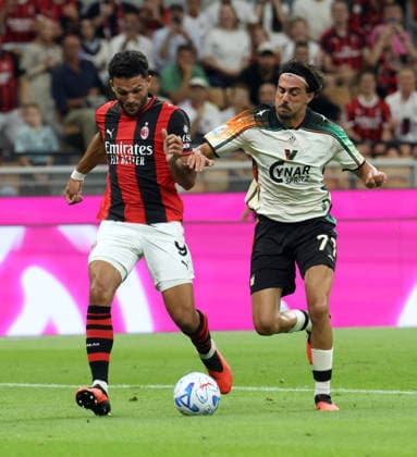 August 28, 2026, Milan, MILAN: Ac Milan s Goncalo Ramos (L) challenges for the ball with Venezia s Kike PÃ rez during the Italian serie A soccer match between Milan and Venezia at Giuseppe Meazza stadium in Milan, 28 August 2026..ANSA MATTEO BAZZI. Serie A: Milan Vs Venezia  - ZUMAa110 20260828_zaf_a110_016 Copyright: xMatteoxBazzix