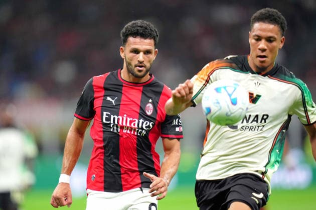 AC Milan™s Goncalo Ramos fights for the ball with Venezia™s JoÃ«l Schingtienne during the Serie A soccer match between Ac Milan and Venezia at the San Siro Stadium in Milan, north Italy - Friday August 28 , 2026. - Soccer  Copyright: xSpada LaPressex