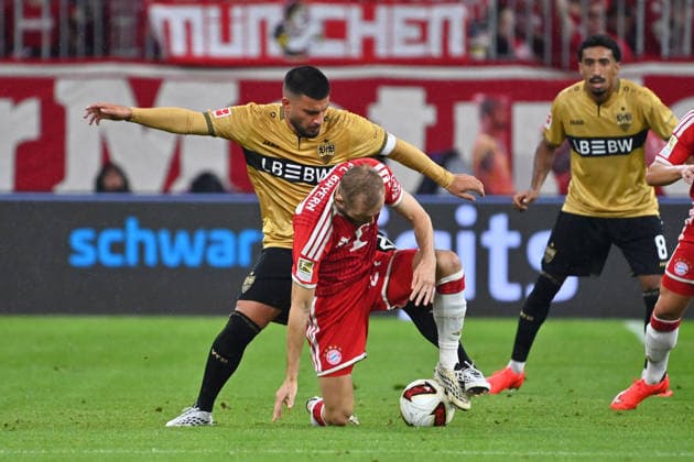 Konrad LAIMER (Bayern Muenchen), Aktion,Zweikampf gegen Deniz UNDAV (VFB Stuttgart). Fussball 1. Bundesliga Saison 2026 2027, 1.Spieltag, Spieltag01, FC Bayern Muenchen - VfB Stuttgart am 28.08.2026 , A L L I A N Z A R E N A. *** Konrad LAIMER, Bayern Munich, in action, challenging Deniz UNDAV, VFB Stuttgart, Soccer, Bundesliga, 2026–2027 Season, Matchday 1, Matchday 01, FC Bayern Munich vs. VfB Stuttgart on August 28, 2026, Allianz Arena