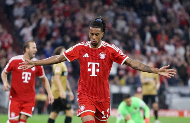 Olise Michael Torjubel 2-1 , FC Bayern München-VfB Stuttgart , Bundesliga , , Fußball , in der Allianz Arena Stadion in München , Bayern , Deutschland . August 28 , 2026 . Photo by: Davide Elias IPA Photo Pressefoto DENL Copyright: xDavidexEliasx