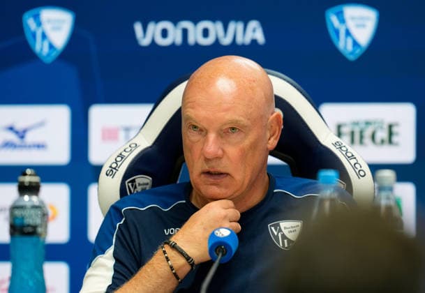 Uwe Roesler (VfL Bochum 1848, Cheftrainer) nimmt nach dem Spiel an einer Pressekonferenz teil. GER, VfL Bochum 1848 vs VfL Osnabrueck, 2. Bundesliga, 3. Spieltag, Saison 2026-27, 28.08.2026 DFL REGULATIONS PROHIBIT ANY USE OF PHOTOGRAPHS AS IMAGE SEQUENCES AND OR QUASI-VIDEO GER, VfL Bochum 1848 vs VfL Osnabrueck, 2. Bundesliga, 3. Spieltag, Saison 2026-27, 28.08.2026 Bochum *** Uwe Roesler, head coach of VfL Bochum 1848, attends a postgame press conference GER, VfL Bochum 1848 vs. VfL Osnabrück, 2. Bundesliga, Matchday 3, 2026–27 season, August 28, 2026. DFL regulations prohibit any use of photographs as image sequences and or quasi-video. GER, VfL Bochum 1848 vs. VfL Osnabrück, 2. Bundesliga, Matchday 3, 2026–27 Season, August 28, 2026, Bochum Copyright: xEibner-Pressefoto ScottxColemanx EP_SCN
