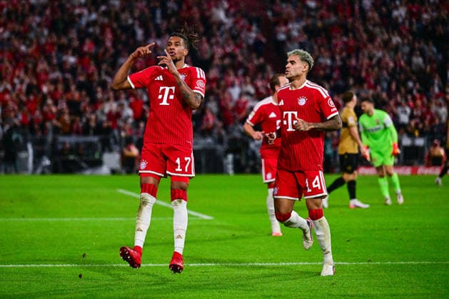 28.08.2026, Fussball, Bundesliga, FC Bayern München - VfB Stuttgart, Michael Olise (FC Bayern München) freut sich über das Tor zum 2:1, Luis Diaz (FC Bayern München) xRHR-FOTO DEx *** August 28, 2026, Soccer, Bundesliga, FC Bayern Munich vs. VfB Stuttgart, Michael Olise of FC Bayern Munich celebrates the goal that made it 2–1, Luis Diaz of FC Bayern Munich xRHR PHOTO DEx Copyright: TeresaxKroeger RHR-FOTOx RHR-FOTO DE