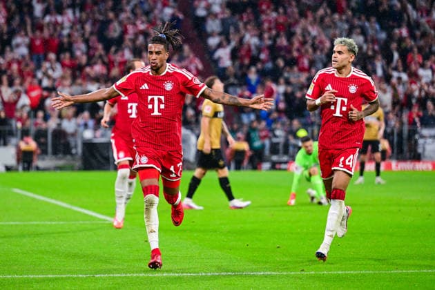 28.08.2026, Fussball, Bundesliga, FC Bayern München - VfB Stuttgart, Michael Olise (FC Bayern München) freut sich über das Tor zum 2:1, Luis Diaz (FC Bayern München) xRHR-FOTO DEx *** August 28, 2026, Soccer, Bundesliga, FC Bayern Munich vs. VfB Stuttgart, Michael Olise of FC Bayern Munich celebrates his goal to make it 2–1, Luis Diaz of FC Bayern Munich xRHR PHOTO DEx Copyright: TeresaxKroeger RHR-FOTOx RHR-FOTO DE