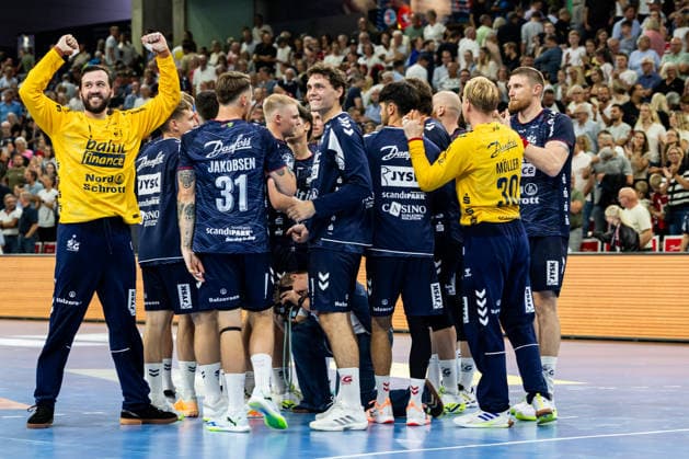 Opel HBL: SG Flensburg-Handewitt vs ThSV Eisenach; 28.08.26 Jubel nach Sieg Team SG Flensburg-Handewitt Opel HBL: SG Flensburg-Handewitt vs ThSV Eisenach, GGW Arena am 28.08.26 Copyright: xBEAUTIFULxSPORTS MarioxM.xKobergx