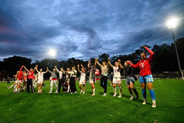 COLOGNE, GERMANY - 28 AUGUST, 2026:Players of 1.FC Koeln after the football match 1. FC Koeln v TSG 1899 Hoffenheim - Google Pixel Frauen-Bundesliga at Franz-Kremer-Stadion.  Copyright: xVitaliixKliuievx