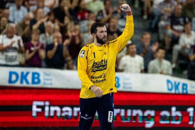 Opel HBL: SG Flensburg-Handewitt vs ThSV Eisenach; 28.08.26 Jubel Freude über gehaltenen Ball bei Benjamin Buric (Nr.01, SG Flensburg-Handewitt) Opel HBL: SG Flensburg-Handewitt vs ThSV Eisenach, GGW Arena am 28.08.26 Copyright: xBEAUTIFULxSPORTS MarioxM.xKobergx