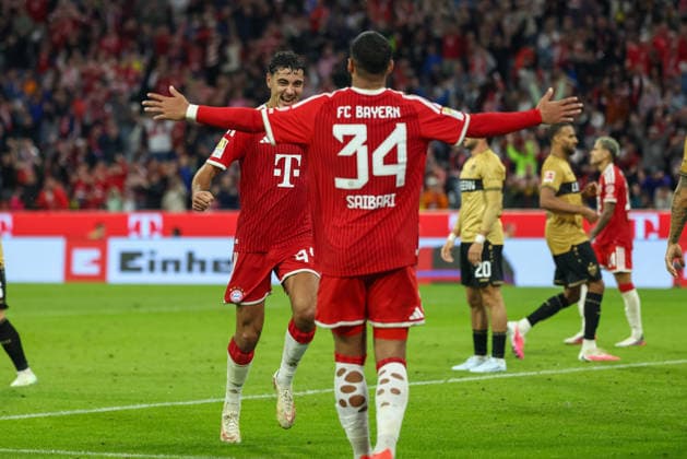 Jubel zum Tor zum 4:1 durch Aleksandar Pavlovic (FC Bayern Muenchen, 45), Emotionen, mit Ismael Saibari (FC Bayern Muenchen, 34), GER, FC Bayern Muenchen vs. VfB Stuttgart, Fussball, Bundesliga, 1. Spieltag, Saison 2026 2027, 28.08.2026, DFL DFB REGULATIONS PROHIBIT ANY USE OF PHOTOGRAPHS as IMAGE SEQUENCES and or QUASI-VIDEO, GER, FC Bayern Muenchen vs. VfB Stuttgart, Fussball, Bundesliga, 1. Spieltag, Saison 2026 2027, 28.08.2026 Muenchen *** Celebration of the goal that made it 4–1 by Aleksandar Pavlovic of FC Bayern Munich, 45, emotions, with Ismael Saibari of FC Bayern Munich, 34, GER, FC Bayern Munich vs. VfB Stuttgart, soccer, Bundesliga, Matchday 1, 2026–2027 season, August 28, 2026, DFL and DFB regulations prohibit any use of photographs as image sequences and or quasi-video, GER, FC Bayern Munich vs. VfB Stuttgart, soccer, Bundesliga, Matchday 1, 2026–2027 season, August 28, 2026, Munich Copyright: xEibner-Pressefoto JennixMaulx EP_JML