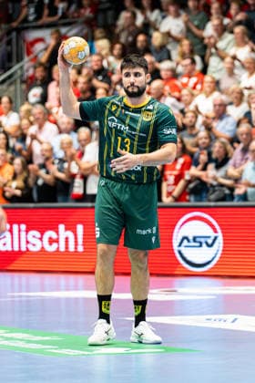 Hamm, Deutschland 28. August 2026: 2. HBL - 2026 2027 - Sp. 1 - ASV Hamm-Westfalen gegen VfL Eintracht Hagen Im Bild: Juan de la Pena (Hagen) mit Ball, WESTPRESS Arena Nordrhein Westfalen Copyright: xFotostandx xKruczynskix