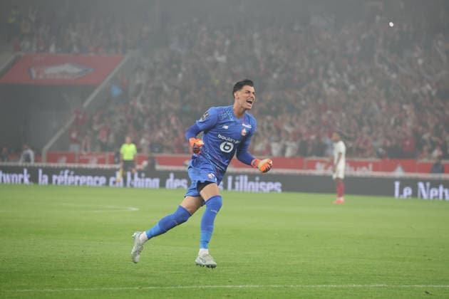 FOOTBALL : LOSC Lille vs PSG Paris Saint-Germain - Ligue 1 J2 - 28 08 2026 Joie de Berke ÖZER (LOSC Lille) apres le but de Hakon HARALDSSON (LOSC Lille) lors du match LOSC Lille vs PSG Paris Saint-Germain , Ligue 1 J2, Decathlon Arena stade Pierre Mauroy, le 28 aoÃ»t 2026 - photo Laurent Sanson PsnewZ  Copyright: xLaurentxSANSONx xPsnewZx