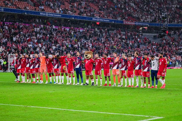 28.08.2026, Fussball, Bundesliga, FC Bayern München - VfB Stuttgart, Die Spieler des FC Bayern München freuen sich über den Heimsieg, xRHR-FOTO DEx *** August 28, 2026, Soccer, Bundesliga, FC Bayern Munich vs. VfB Stuttgart, FC Bayern Munich players celebrate their home victory, xRHR PHOTO DEx Copyright: TeresaxKroeger RHR-FOTOx RHR-FOTO DE