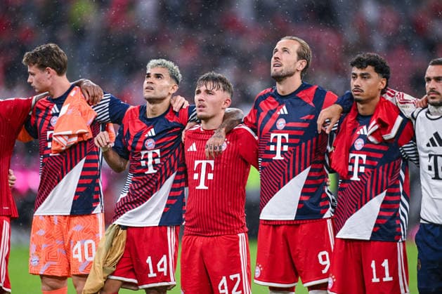 28.08.2026, Fussball, Bundesliga, FC Bayern München - VfB Stuttgart, Jonas Urbig (FC Bayern München) , Luis Diaz (FC Bayern München), Lennart Karl (FC Bayern München), Harry Kane (FC Bayern München) , Nathaniel Brown (FC Bayern München) xRHR-FOTO DEx *** August 28, 2026, Soccer, Bundesliga, FC Bayern Munich vs. VfB Stuttgart, Jonas Urbig (FC Bayern Munich), Luis Diaz (FC Bayern Munich), Lennart Karl (FC Bayern Munich), Harry Kane (FC Bayern Munich), Nathaniel Brown (FC Bayern Munich) xRHR PHOTO DEx Copyright: TeresaxKroeger RHR-FOTOx RHR-FOTO DE