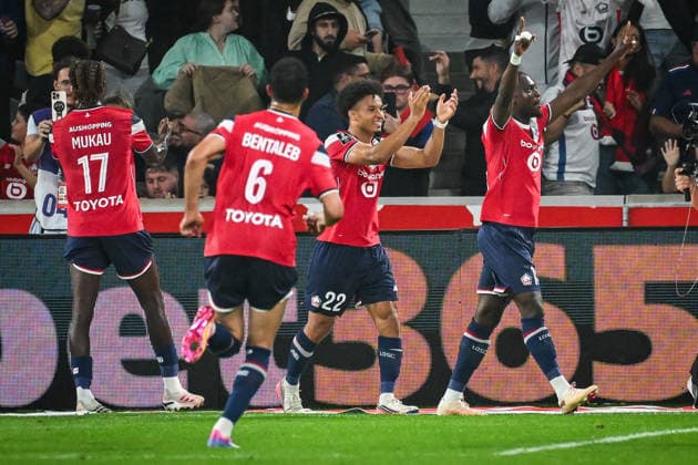 August 28, 2026, Villeneuve-D ascq, France, France: Dilane BAKWA of Lille celebrate his goal with teammates during the Ligue 1 match between Lille OSC (LOSC) and Paris Saint-Germain (PSG) at Pierre Mauroy Stadium on August 28, 2026 in Villeneuve-d Ascq near Lille, France. Lille OSC V Paris Saint-Germain - Ligue 1  - ZUMAm308 20260828_zsp_m308_018 Copyright: xMatthieuxMirvillex