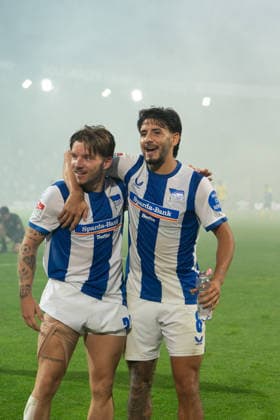 Kevin Sessa (Hertha BSC, 8) mit Mads Pedersen (Hertha BSC, 22) 28.08.2026, Eintracht Braunschweig vs Hertha BSC, Fussball, 2. Bundesliga, Eintracht Stadion, Braunschweig DFL regulations prohibit any use of photographs as image sequences and or quasi-video. *** Kevin Sessa (Hertha BSC), No. 8, with Mads Pedersen (Hertha BSC), No. 22, August 28, 2026, Eintracht Braunschweig vs. Hertha BSC, Soccer, 2. Bundesliga, Eintracht Stadium, Braunschweig. DFL regulations prohibit any use of photographs as image sequences and or quasi-video. Copyright: HMBxMedia xFinnxWeidmann