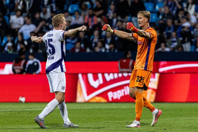 2.Fußball Bundesliga: VfL Bochum 1848 - VfL Osnabrück; 28.08.2026 Niklas Wiemann (VfL Osnabrück, 25), Jonas Krumrey (VfL Osnabrück, 32) bejubeln Sieg. 2.Fußball Bundesliga: VfL Bochum 1848 - VfL Osnabrück; Ruhrstadion, Bochum; 28.08.2026 DFL regulations prohibit any use of photographs as image sequences and or quasi video. *** 2nd Bundesliga: VfL Bochum 1848 vs. VfL Osnabrück, August 28, 2026; Niklas Wiemann (VfL Osnabrück), 25, Jonas Krumrey, VfL Osnabrück, 32, celebrate the victory 2. Bundesliga: VfL Bochum 1848 vs. VfL Osnabrück, Ruhrstadion, Bochum, August 28, 2026. DFL regulations prohibit any use of photographs as image sequences and or quasi-video Copyright: xBEAUTIFULxSPORTS Buriakovx