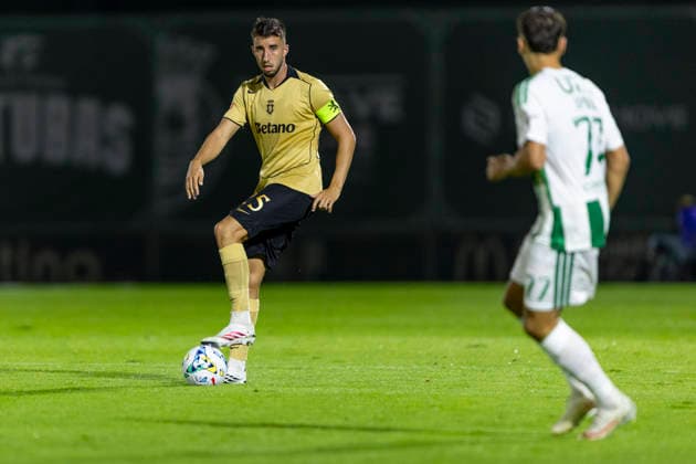 Rio Ave v Sporting Cp - Liga Portugal Vila do Conde, August 28 - Goncalo Inacio of Sporting CP is seen on action during the Rio Ave FC x Sporting CP match for the Liga Portugal Betclic 2026 27 on August 28, 2026 in Vila do Conde, Portugal Vila do Conde Portugal  Copyright: xMiguelxLemosx originalFilename:lemos-rioavefc260828_np7SX.jpg