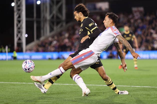 Crystal Palace v Manchester City 28 August 2026, London - Premier League Football - Crystal Palace v Manchester City - Dwight McNeil of Crystal Palace and Ayyoub Bouaddi of Manchester City - Photo: Jacques Feeney Offside. London UK Copyright: xJacquesxFeeneyx xOffsidexOffside