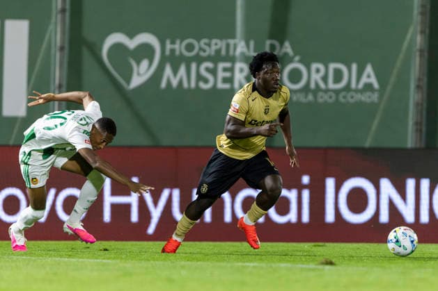 Rio Ave v Sporting Cp - Liga Portugal Vila do Conde, August 28 - Nestory Irankunda of Sporting CP is seen on action during the Rio Ave FC x Sporting CP match for the Liga Portugal Betclic 2026 27 on August 28, 2026 in Vila do Conde, Portugal Vila do Conde Portugal  Copyright: xMiguelxLemosx originalFilename:lemos-rioavefc260828_nptjY.jpg
