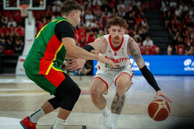 Turkiye vs Lithuania Fiba Basketball 2027 World Cup European Qualifiers Onuralp Bitim of Turkiye dribbles the ball during the Fiba Basketball 2027 World Cup European Qualifiers Group J match between Turkiye and Lithuania at Turkcell Basketball Gelistirme Merkezi on August 28, 2026 in Istanbul, Turkey Istanbul Istanbul Turkey Copyright: xBurakxBasturkx