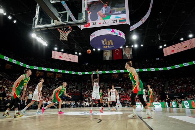 Turkiye vs Lithuania Fiba Basketball 2027 World Cup European Qualifiers Adem Bona of Turkiye takes a free throw during the Fiba Basketball 2027 World Cup European Qualifiers Group J match between Turkiye and Lithuania at Turkcell Basketball Gelistirme Merkezi on August 28, 2026 in Istanbul, Turkey Istanbul Istanbul Turkey Copyright: xBurakxBasturkx