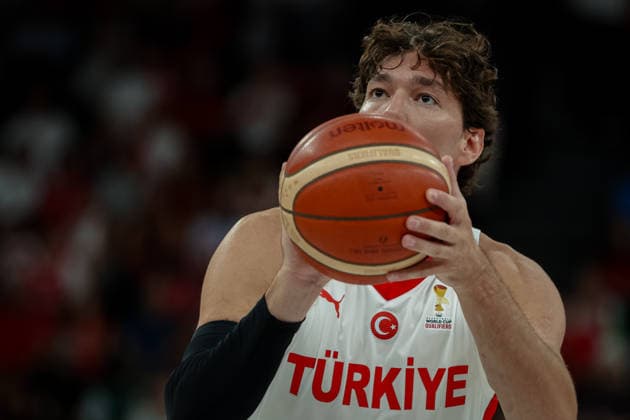 Turkiye vs Lithuania Fiba Basketball 2027 World Cup European Qualifiers Cedi Osman of Turkiye takes a free throw during the Fiba Basketball 2027 World Cup European Qualifiers Group J match between Turkiye and Lithuania at Turkcell Basketball Gelistirme Merkezi on August 28, 2026 in Istanbul, Turkey Istanbul Istanbul Turkey Copyright: xBurakxBasturkx