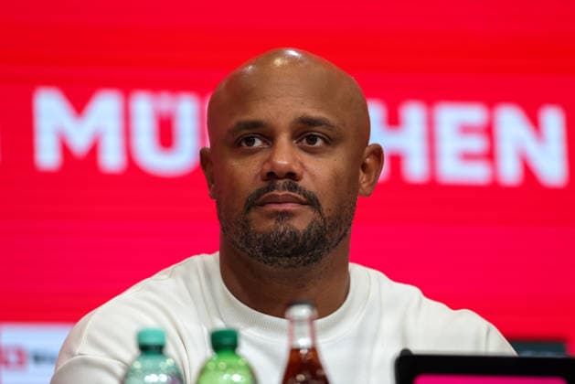 Vincent Kompany (FC Bayern Muenchen, Cheftrainer) bei der Pressekonferenz nach dem Spiel, GER, FC Bayern Muenchen vs. VfB Stuttgart, Fussball, Bundesliga, 1. Spieltag, Saison 2026 2027, 28.08.2026, DFL DFB REGULATIONS PROHIBIT ANY USE OF PHOTOGRAPHS as IMAGE SEQUENCES and or QUASI-VIDEO, GER, FC Bayern Muenchen vs. VfB Stuttgart, Fussball, Bundesliga, 1. Spieltag, Saison 2026 2027, 28.08.2026 Muenchen *** Vincent Kompany, FC Bayern Munich, head coach, at the postgame press conference, GER, FC Bayern Munich vs. VfB Stuttgart, soccer, Bundesliga, Matchday 1, 2026–2027 season, August 28, 2026, DFL and DFB regulations prohibit any use of photographs as image sequences and or quasi-video, GER, FC Bayern Munich vs. VfB Stuttgart, soccer, Bundesliga, Matchday 1, 2026–2027 season, August 28, 2026, Munich Copyright: xEibner-Pressefoto JennixMaulx EP_JML