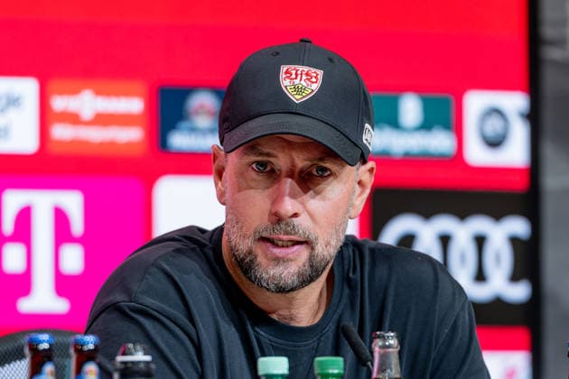 Sebastian Hoeness (Chef-Trainer, VfB Stuttgart) bei der Pressekonferenz nach dem Spiel Portrait Portraet GER, FC Bayern Muenchen vs. VfB Stuttgart, Fussball, Bundesliga, 1. Spieltag, Spielzeit 2026 2027, 28.08.2026. (DFL DFB REGULATIONS PROHIBIT ANY USE OF PHOTOGRAPHS as IMAGE SEQUENCES and or QUASI-VIDEO). Foto: HMB Media Heike Feiner *** Sebastian Hoeness, Head Coach of VfB Stuttgart, at the postgame press conference. Portrait. GER, FC Bayern Munich vs. VfB Stuttgart, Soccer, Bundesliga, Matchday 1, 2026–2027 season, August 28, 2026 DFL DFB REGULATIONS PROHIBIT ANY USE OF PHOTOGRAPHS AS IMAGE SEQUENCES AND OR QUASI-VIDEO Photo: HMB Media, Heike Feiner Copyright: HMBxMedia HeikexFeiner