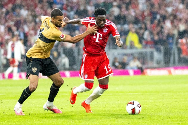 Alphonso Davies 19 (FC Bayern Muenchen) wird festgehalten, Zweikampf, FC Bayern Muenchen - VfB Stuttgart, Fussball Bundesliga, 1. Spieltag, 28.08.2026 DFB regulations prohibit any use of photographs as image sequences and or quasi-video Muenchen Bayern Deutschland *** Alphonso Davies, 19, of FC Bayern Munich, is held up; tackle; FC Bayern Munich vs. VfB Stuttgart; Bundesliga; Matchday 1; August 28, 2026; DFB regulations prohibit any use of photographs as image sequences and or quasi-video; Munich, Bayern, Germany Copyright: xkolbert-press UlrichxGamelx