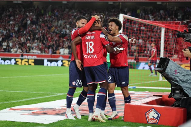 FOOTBALL : LOSC Lille vs PSG Paris Saint-Germain - Ligue 1 J2 - 28 08 2026 Joie des joueurs du LOSC qui cÃ lebrent le but de Dilane BAKWA (LOSC Lille) lors du match LOSC Lille vs PSG Paris Saint-Germain , Ligue 1 J2, Decathlon Arena stade Pierre Mauroy, le 28 aoÃ»t 2026 - photo Laurent Sanson PsnewZ  Copyright: xLaurentxSANSONx xPsnewZx