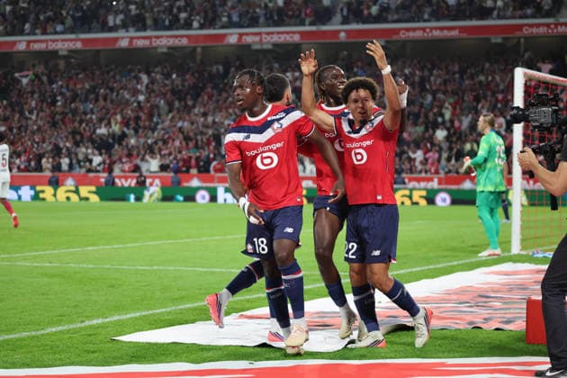 FOOTBALL : LOSC Lille vs PSG Paris Saint-Germain - Ligue 1 J2 - 28 08 2026 Joie des joueurs du LOSC qui cÃ lebrent le but de Dilane BAKWA (LOSC Lille) lors du match LOSC Lille vs PSG Paris Saint-Germain , Ligue 1 J2, Decathlon Arena stade Pierre Mauroy, le 28 aoÃ»t 2026 - photo Laurent Sanson PsnewZ  Copyright: xLaurentxSANSONx xPsnewZx