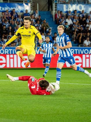 ESP: LaLiga EA Sports Deportivo Alaves v Villarreal CF Georges Mikautadze of Villarreal during LaLiga EA Sports between Deportivo Alaves v Villarreal CF played at Mendizorroza Stadium in Vitoria Gasteiz on August 28, 2026 in Spain VITORIA Spain Futbol Copyright: xAgenciaxLOFx